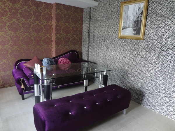 西納小街：1020711[官本金文愛台灣]西納小街與可愛的小熊來到童話般世界在彩虹步道上一起用餐