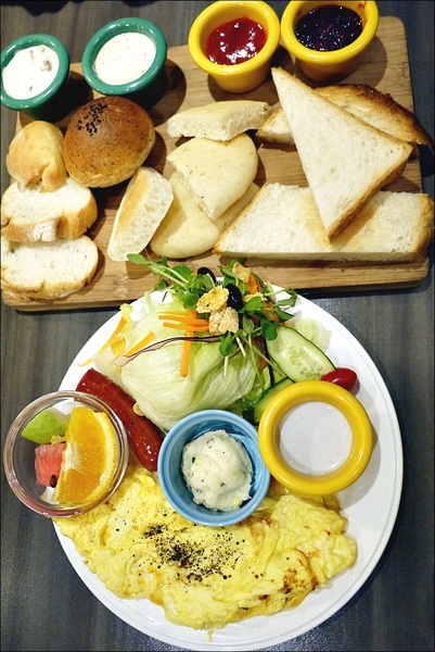 Tutti Cafe圖比咖啡創意早午餐:【Tutti Cafe圖比咖啡創意早午餐】松江南京站CP值美食,中西日敲出驚喜好滋味