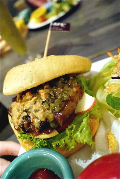 Tutti Cafe圖比咖啡創意早午餐:【Tutti Cafe圖比咖啡創意早午餐】松江南京站CP值美食,中西日敲出驚喜好滋味