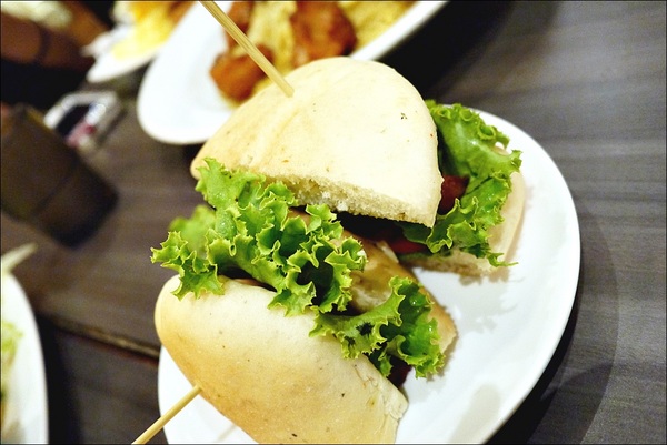 Tutti Cafe圖比咖啡創意早午餐:【Tutti Cafe圖比咖啡創意早午餐】松江南京站CP值美食,中西日敲出驚喜好滋味