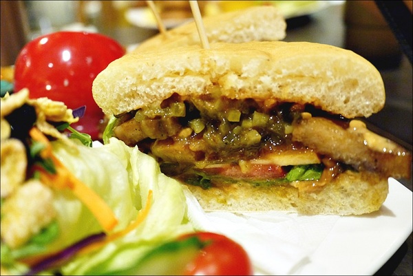 Tutti Cafe圖比咖啡創意早午餐:【Tutti Cafe圖比咖啡創意早午餐】松江南京站CP值美食,中西日敲出驚喜好滋味