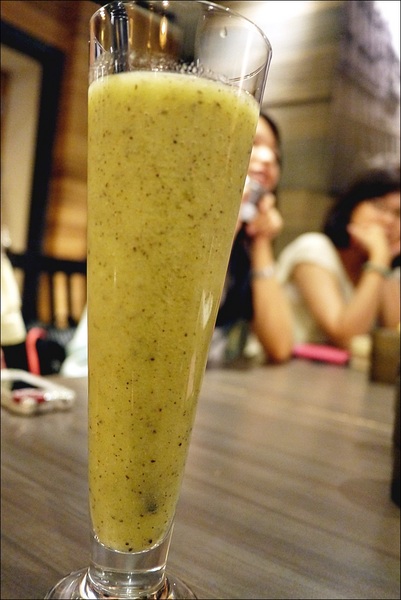 Tutti Cafe圖比咖啡創意早午餐:【Tutti Cafe圖比咖啡創意早午餐】松江南京站CP值美食,中西日敲出驚喜好滋味