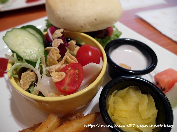 Tutti Cafe圖比咖啡創意早午餐(敦北):食記►台北松山┃Tutti Cafe圖比咖啡創意早午餐(敦北店)┃(口碑券五十二彈)