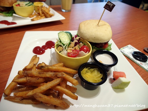 Tutti Cafe圖比咖啡創意早午餐(敦北):食記►台北松山┃Tutti Cafe圖比咖啡創意早午餐(敦北店)┃(口碑券五十二彈)