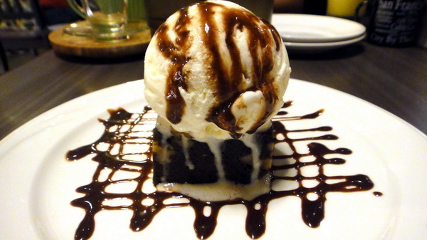 Tutti Cafe圖比咖啡創意早午餐:【台北南京】可愛兔兔拉花!Tutti Cafe圖比咖啡創意早午餐!