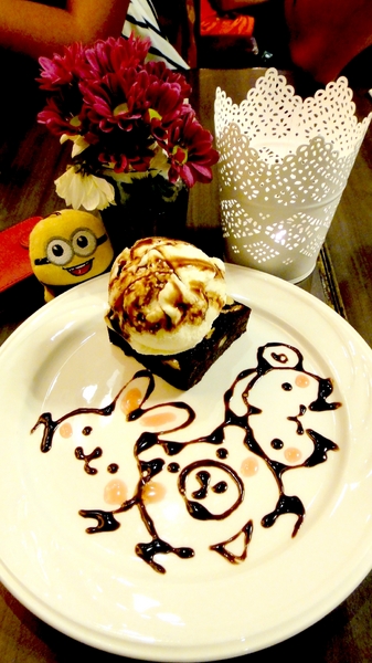 Tutti Cafe圖比咖啡創意早午餐:【台北南京】可愛兔兔拉花!Tutti Cafe圖比咖啡創意早午餐!