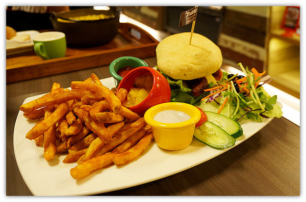 Tutti Cafe圖比咖啡創意早午餐：松江南京站♬中西式創意料理　精緻與驚艷並存的大份量美味　Tutti Cafe圖比咖啡創意早午餐