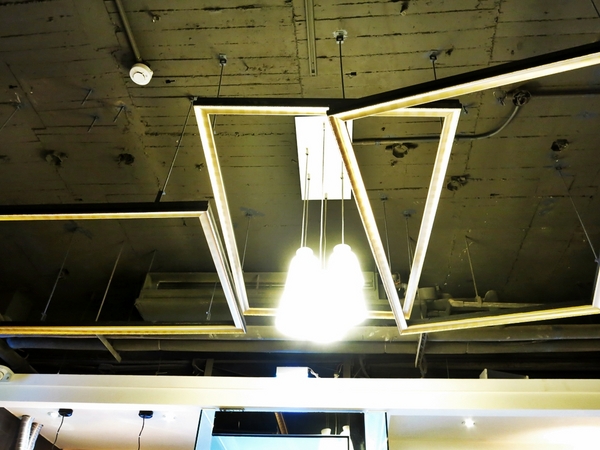 Tutti Cafe圖比咖啡創意早午餐：【捷運松江南京】喝泰迪熊咖啡，吃創意早午餐 — Tutti Cafe圖比咖啡