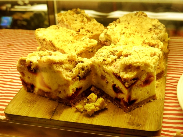 Tutti Cafe圖比咖啡創意早午餐：【捷運松江南京】喝泰迪熊咖啡，吃創意早午餐 — Tutti Cafe圖比咖啡