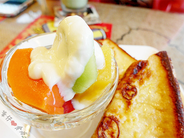 enjoy coffee：來Enjoy寧靜百元有找之鬆餅午後時光!!