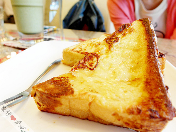 enjoy coffee：來Enjoy寧靜百元有找之鬆餅午後時光!!