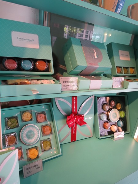 曼咖啡(元化店):在充滿Tiffany中享受悠閒下午茶【曼咖啡/中壢元化店】