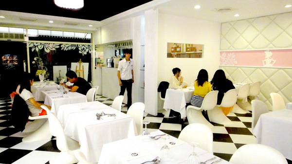 華麗狂女士2 - Macaron Pink(逢甲店):【台中逢甲】華麗狂女士好評不斷!新品布魯塞爾天空樹華麗登場!