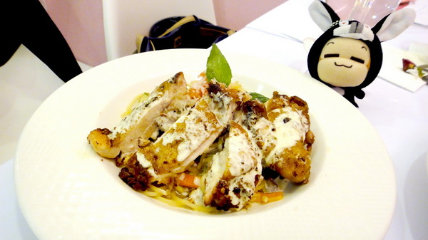 華麗狂女士2 - Macaron Pink(逢甲店):【台中逢甲】華麗狂女士好評不斷!新品布魯塞爾天空樹華麗登場!