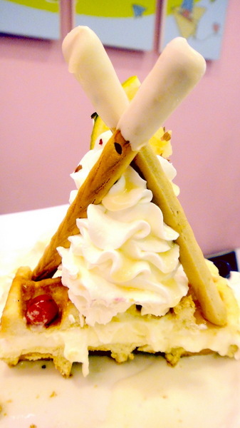 華麗狂女士2 - Macaron Pink(逢甲店):【台中逢甲】華麗狂女士好評不斷!新品布魯塞爾天空樹華麗登場!