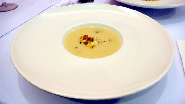 華麗狂女士2 - Macaron Pink(逢甲店):【台中逢甲】華麗狂女士好評不斷!新品布魯塞爾天空樹華麗登場!