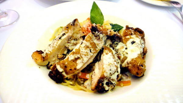 華麗狂女士2 - Macaron Pink(逢甲店):【台中逢甲】華麗狂女士好評不斷!新品布魯塞爾天空樹華麗登場!