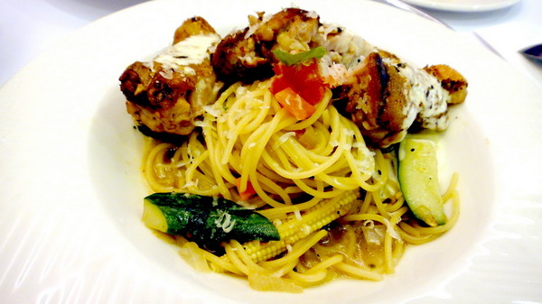 華麗狂女士2 - Macaron Pink(逢甲店):【台中逢甲】華麗狂女士好評不斷!新品布魯塞爾天空樹華麗登場!