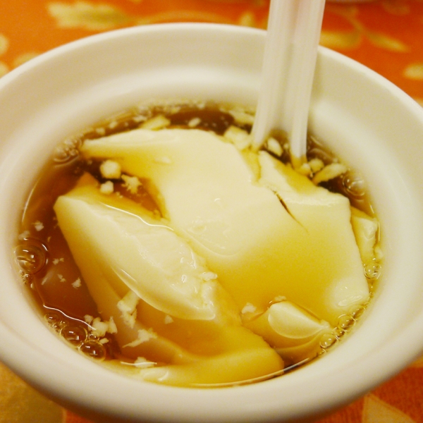 鳳荷三鮮：新竹_！oO0鳳荷三鮮0Oo！_中國風評價乾淨店，也能喝到拉花的紫米粥！？