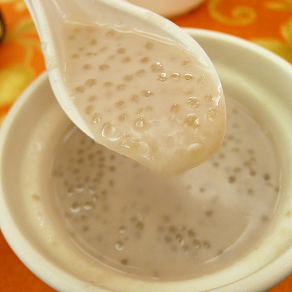 鳳荷三鮮：新竹_！oO0鳳荷三鮮0Oo！_中國風評價乾淨店，也能喝到拉花的紫米粥！？