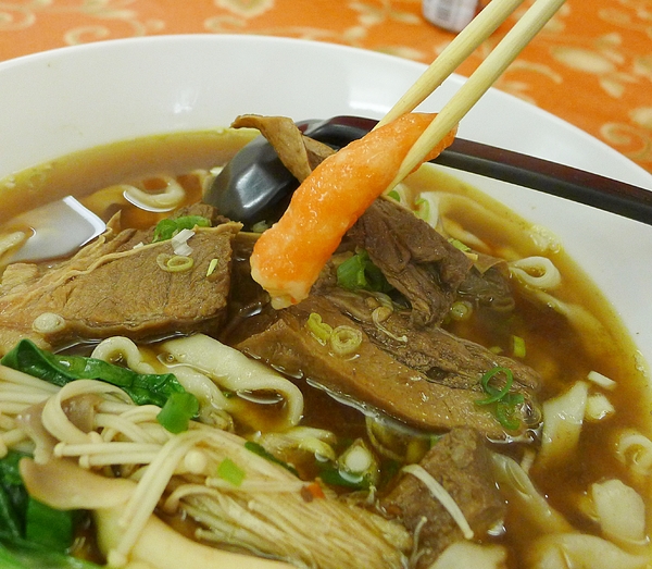 鳳荷三鮮：新竹_！oO0鳳荷三鮮0Oo！_中國風評價乾淨店，也能喝到拉花的紫米粥！？