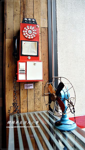 MYBURGER買堡：【食記/新北市】黃澄澄爆漿起司漢堡，妳千萬別錯過♪♪MY BURGER買堡♪♪