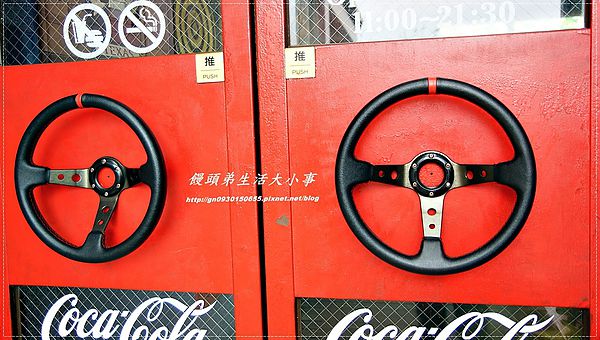 MYBURGER買堡：【食記/新北市】黃澄澄爆漿起司漢堡，妳千萬別錯過♪♪MY BURGER買堡♪♪