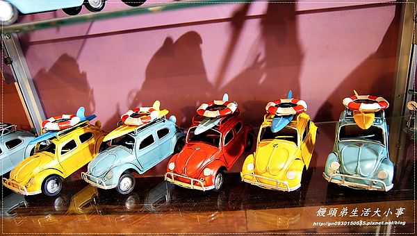 MYBURGER買堡：【食記/新北市】黃澄澄爆漿起司漢堡，妳千萬別錯過♪♪MY BURGER買堡♪♪