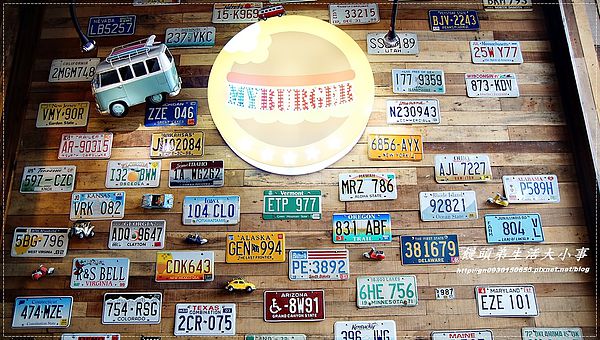 MYBURGER買堡：【食記/新北市】黃澄澄爆漿起司漢堡，妳千萬別錯過♪♪MY BURGER買堡♪♪