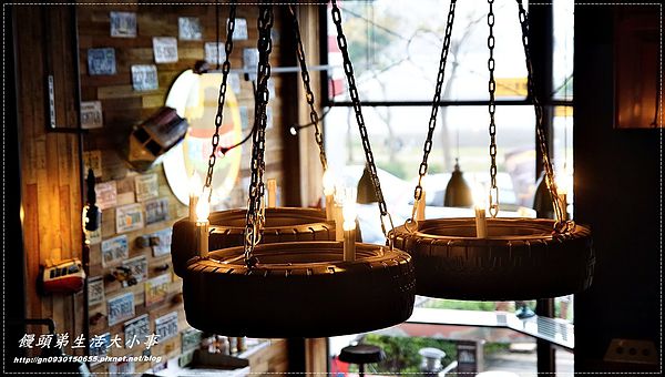 MYBURGER買堡：【食記/新北市】黃澄澄爆漿起司漢堡，妳千萬別錯過♪♪MY BURGER買堡♪♪