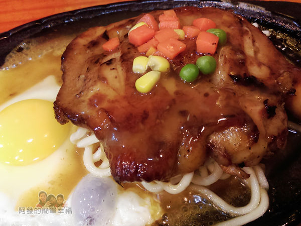 樂華夜市-小野牛牛排09-雞腿排(蘑菇)