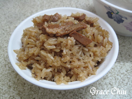 阿萬油飯 刈包 肉包:艋舺在地早餐~阿萬油飯.刈包.四臣湯(四神湯)