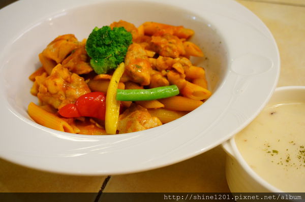 【板橋早午餐/下午茶】Kisetsu 季節日記. 板橋車站附近餐廳推薦