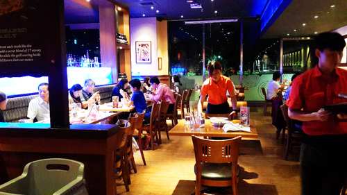 澳美客outback  steakhouse(信義店)：【羽諾食記口碑券23】友善餐廳~讓人回味不已的澳美客Outback Steakhouse信義店