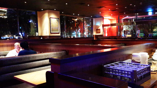 澳美客outback  steakhouse(信義店)：【羽諾食記口碑券23】友善餐廳~讓人回味不已的澳美客Outback Steakhouse信義店