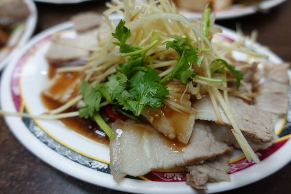 竹林麵店：(胖樺食記)新北市永和區必吃小吃美食「竹林麵店」。家常風味便當有各式小菜可搭配