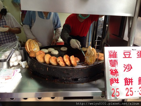 973281_598593470171326_478652466_n