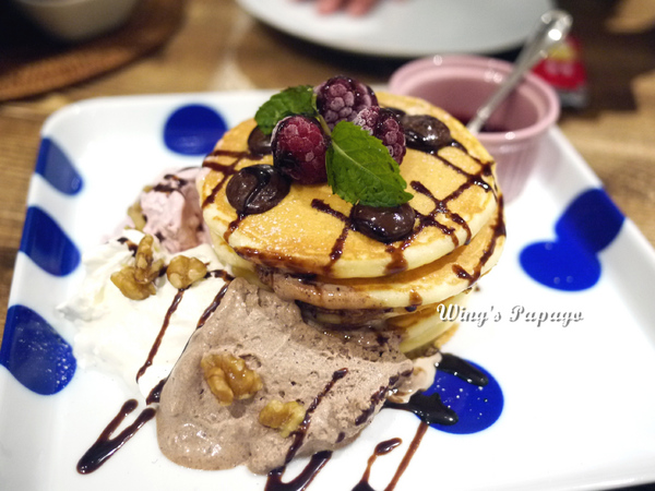 UZNA OMOM 杏桃鬆餅屋：這次不點舒芙蕾只點鬆餅之「杏桃鬆餅屋」