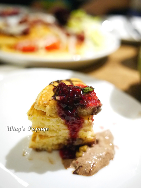 UZNA OMOM 杏桃鬆餅屋：這次不點舒芙蕾只點鬆餅之「杏桃鬆餅屋」