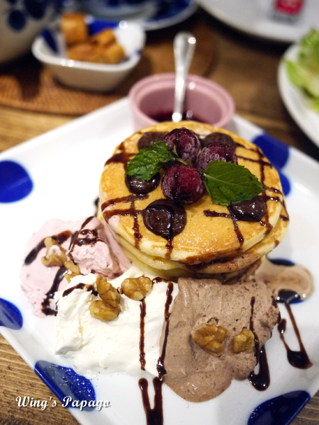 UZNA OMOM 杏桃鬆餅屋：這次不點舒芙蕾只點鬆餅之「杏桃鬆餅屋」