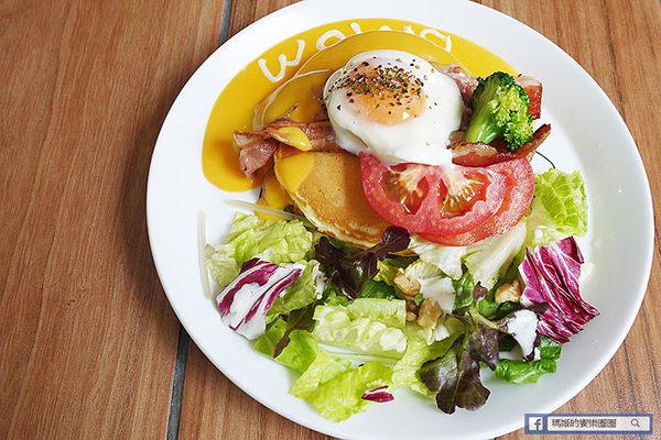 UZNA OMOM 杏桃鬆餅屋：◆台北東區。捷運忠孝敦化【杏桃鬆餅屋】夏季限定新菜單。鬆餅冰品陪你沁涼FUN暑假