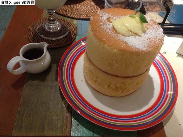 UZNA OMOM 杏桃鬆餅屋:UZNA OMOM 杏桃鬆餅屋