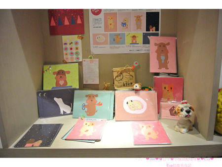 小梗甜點咖啡：【食記】oO。台中　西區　小梗咖啡廳Terrier Sweets （apple五花八門金銀島推）　二樓陽台(2F陽台)　草莓千層（期間限定千層）　17歲 　　好吃又好拍的甜點，大家不能錯過！。o○。