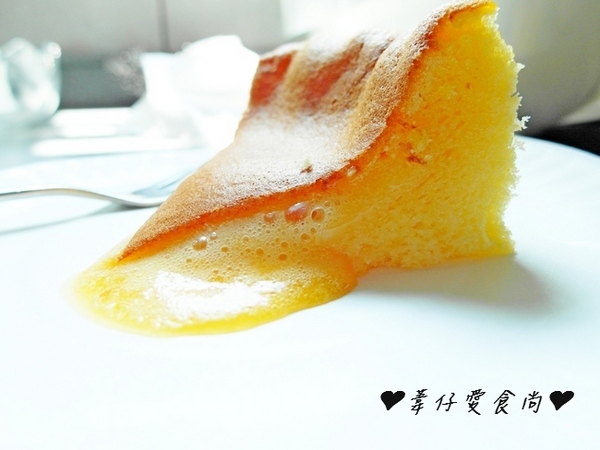 諾亞半熟蛋糕專門店：蛋糕新吃法!!!!半熟蛋糕新享受~