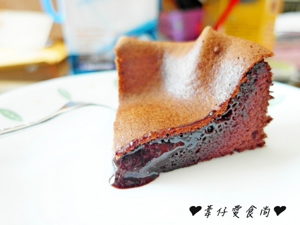 諾亞半熟蛋糕專門店：蛋糕新吃法!!!!半熟蛋糕新享受~