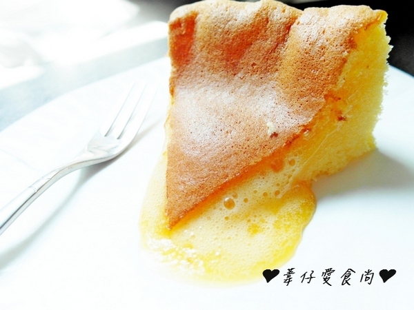 諾亞半熟蛋糕專門店：蛋糕新吃法!!!!半熟蛋糕新享受~