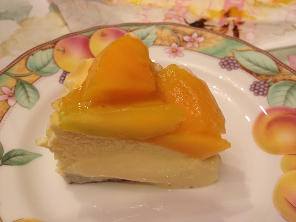 諾亞半熟蛋糕專門店：口碑券No.2【諾亞半熟蛋糕專門店】──乳酪蛋糕清爽不膩