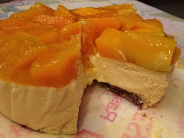 諾亞半熟蛋糕專門店：口碑券No.2【諾亞半熟蛋糕專門店】──乳酪蛋糕清爽不膩