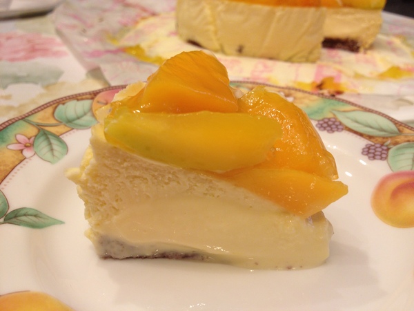 諾亞半熟蛋糕專門店：口碑券No.2【諾亞半熟蛋糕專門店】──乳酪蛋糕清爽不膩