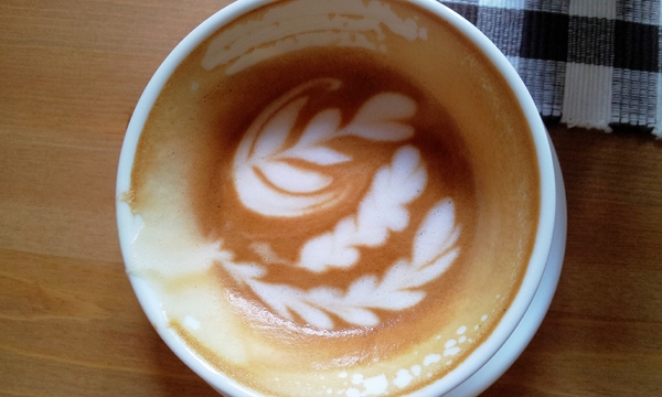 貓門咖啡 Cafe' Moment：【台南中西區─美食】貓門咖啡-超強實力的拉花咖啡